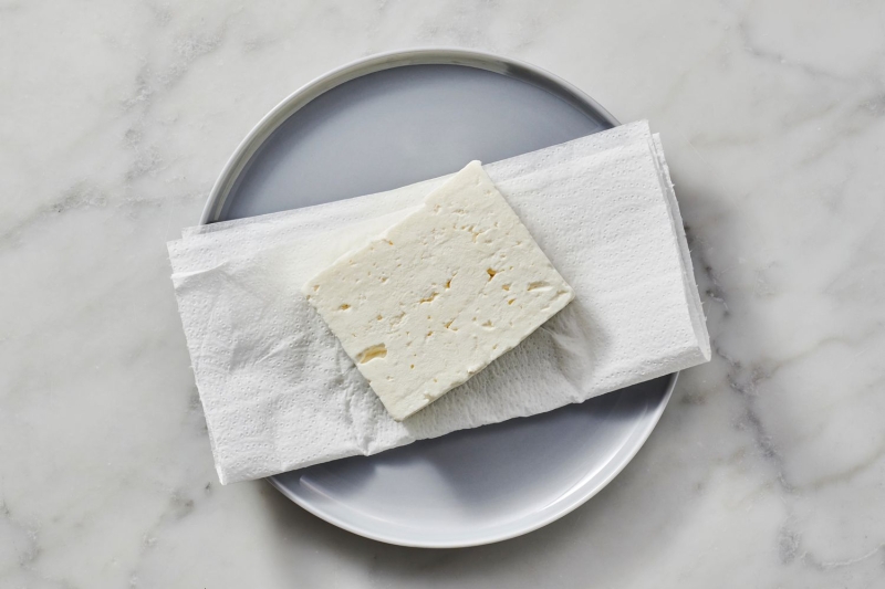 Coat Your Feta in Sesame Seeds and Drizzle it With Honey