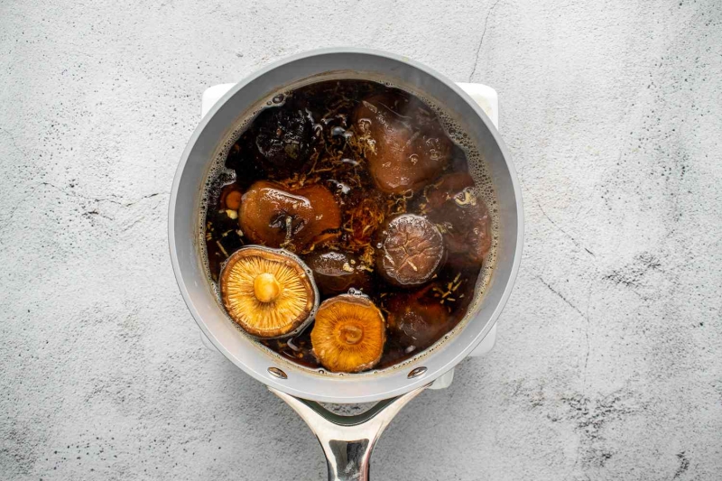 Make Kombu Shiitake Dashi (Stock)