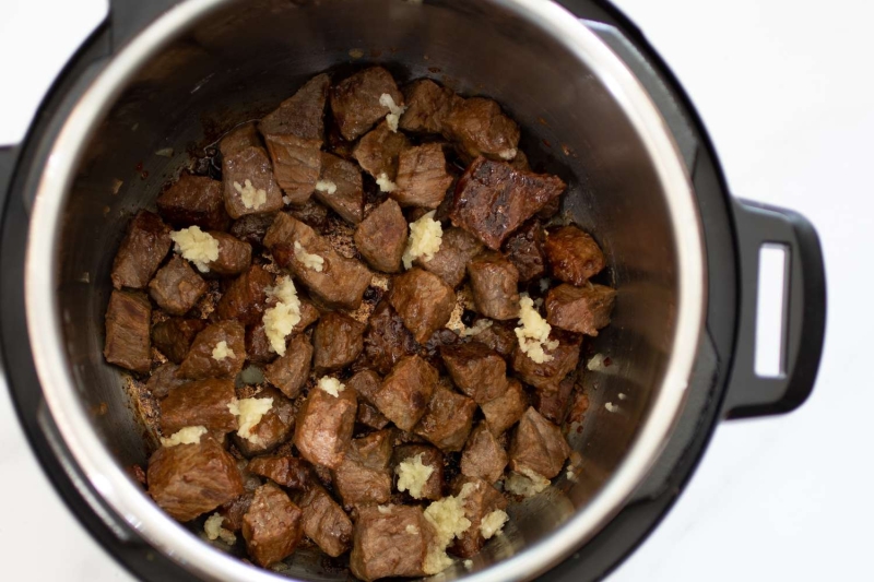 Instant Pot Beef Bourguignon