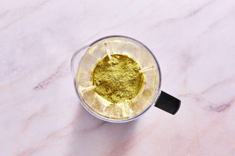 No-Churn Pistachio Ice Cream (5 Ingredients!)