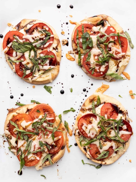 Easy Caprese Pizza