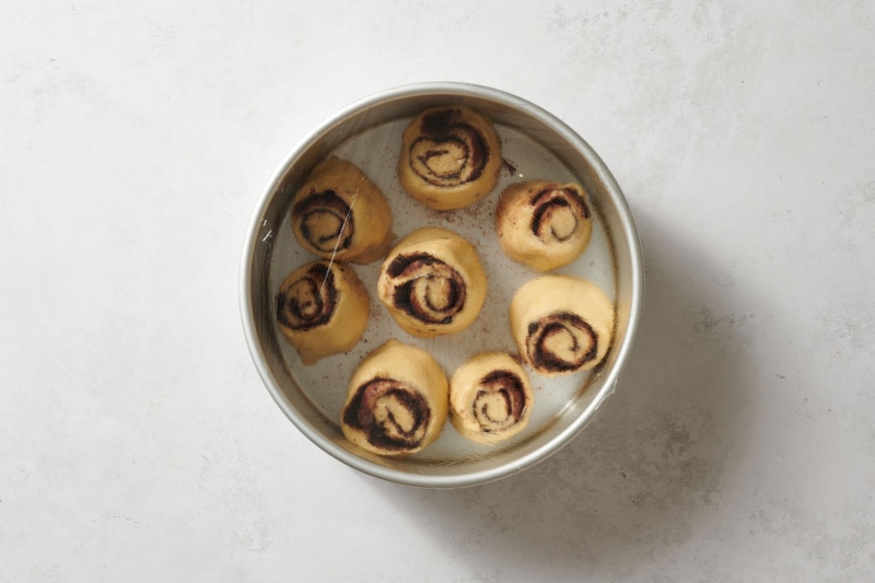 Cookies and Cream Cinnamon Rolls