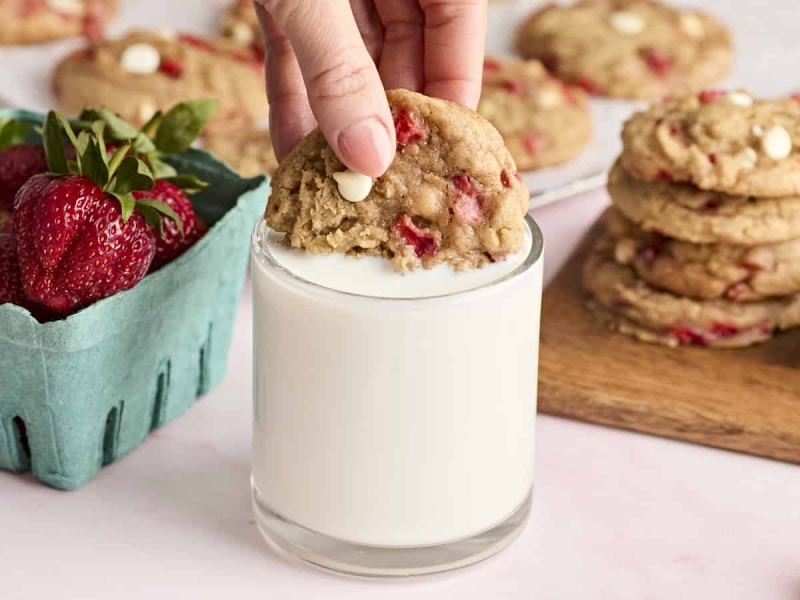 Strawberry Cookies