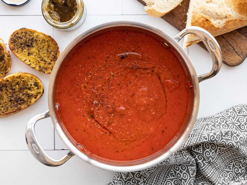 Tomato and Roasted Red Pepper Soup