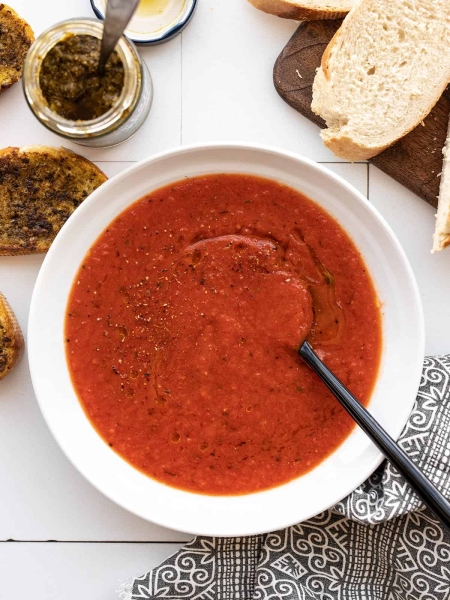 Tomato and Roasted Red Pepper Soup