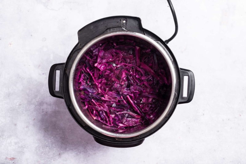 Instant Pot Braised Red Cabbage