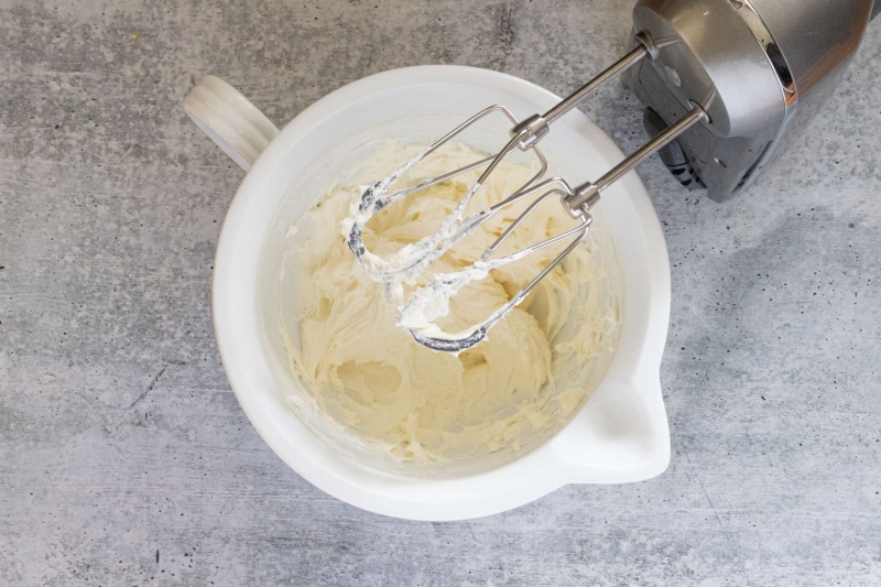 Lemon Cream Cheese Frosting