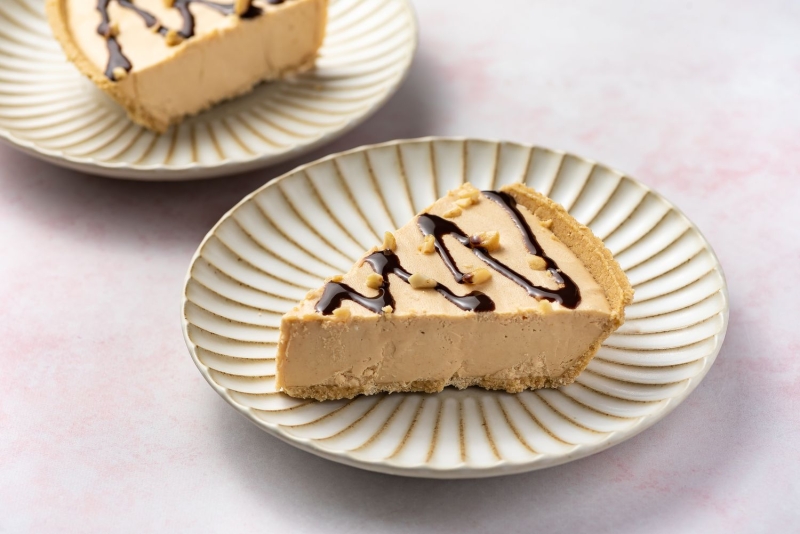 No-Bake Peanut Butter Pie With Cream Cheese Filling