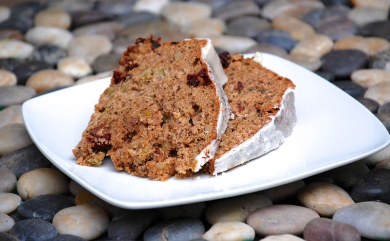 Chilean Holiday Fruitcake: Pan de Pascua Recipe