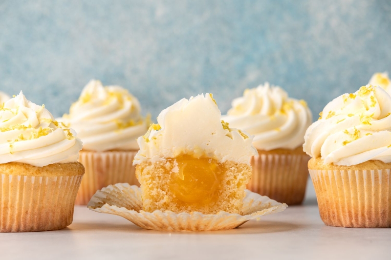 Lemon Curd Cupcakes