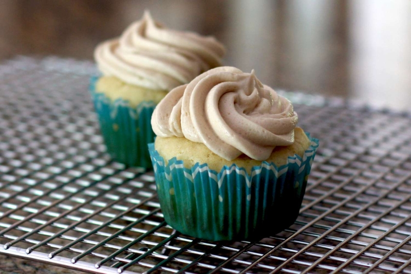 Pancake Cupcakes With Maple Frosting Recipe