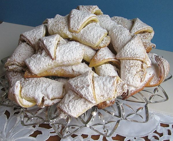 Balkan Kifle Walnut Crescent Cookies