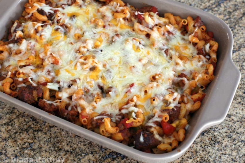 American Chop Suey Casserole With Cheese Topping