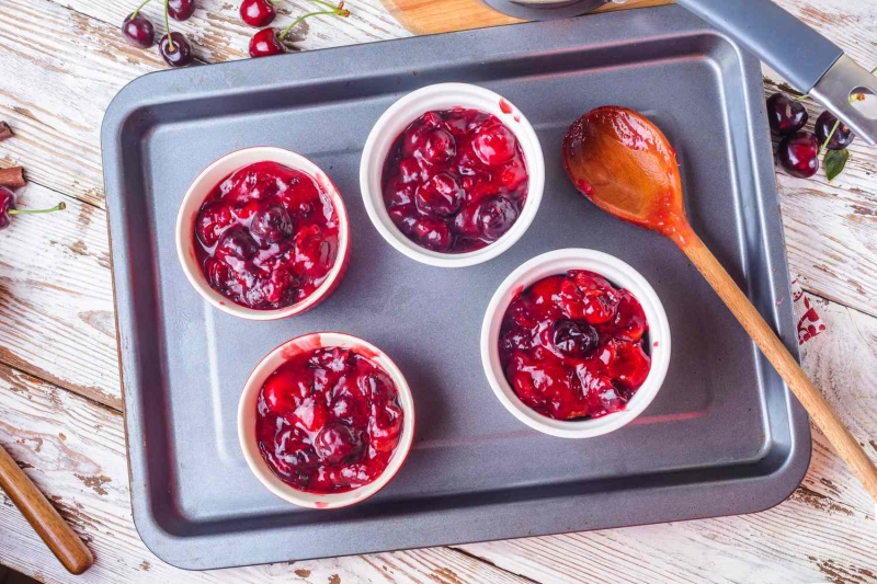 Fresh Cherry Crumble