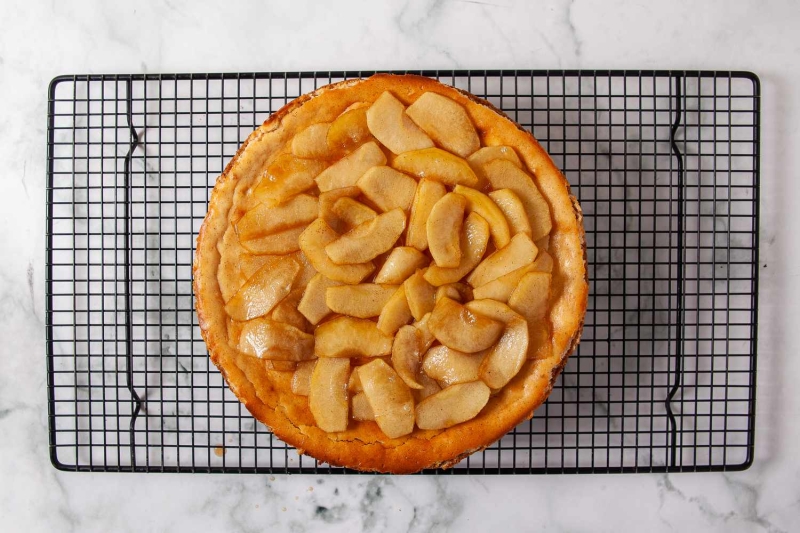 Caramel Apple Cheesecake