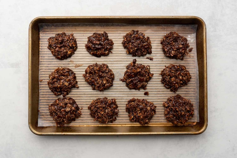 No-Bake Chocolate Coconut Cookies