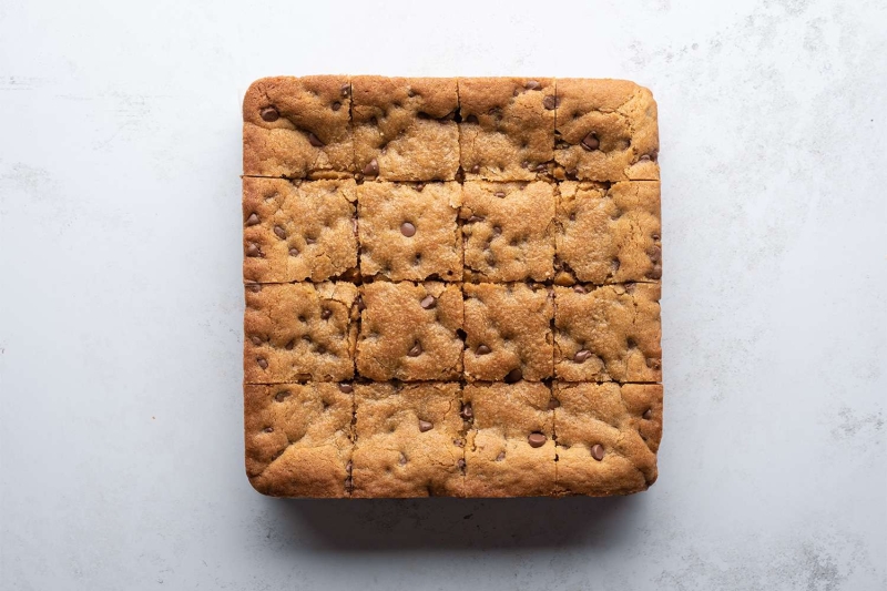 Chocolate Chip Cookie Bar Recipe