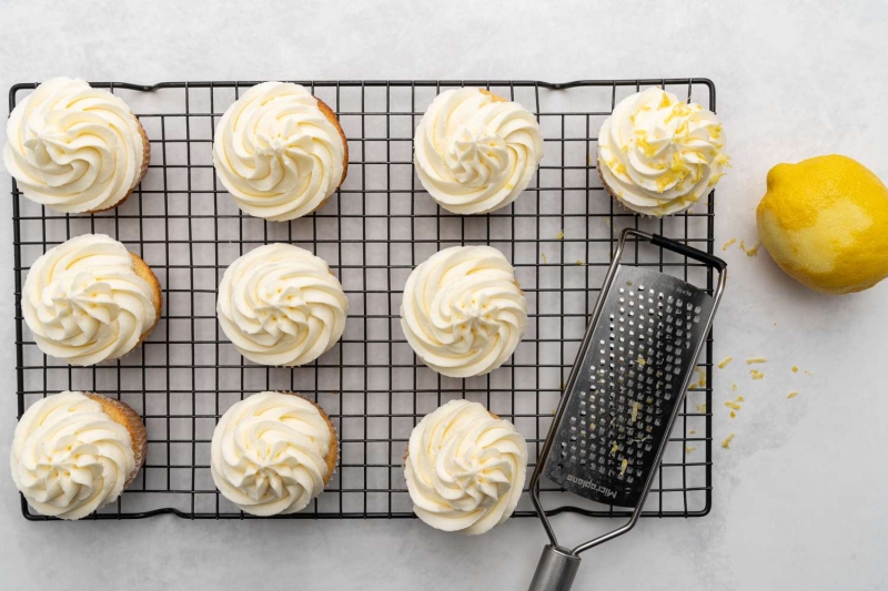 Lemon Curd Cupcakes