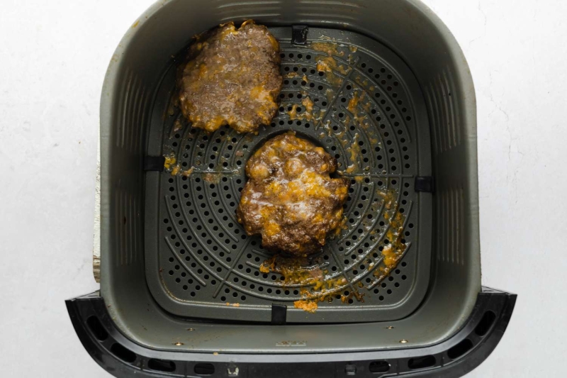 Air Fryer Burgers