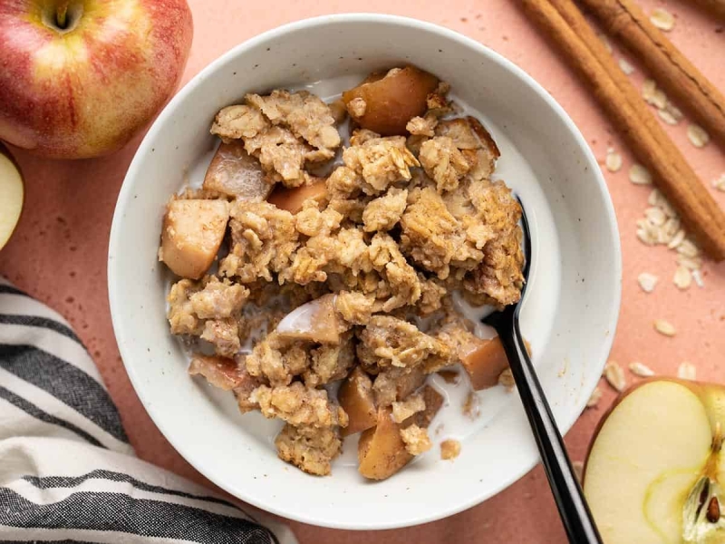 Apple Cinnamon Baked Oatmeal