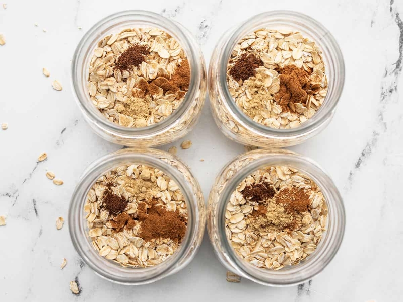 Apple Pie Overnight Oats