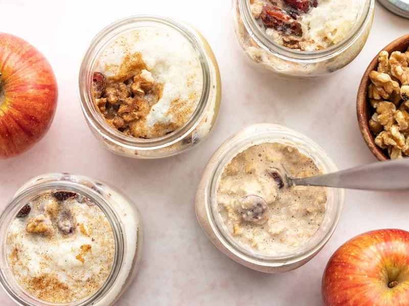 Apple Pie Overnight Oats