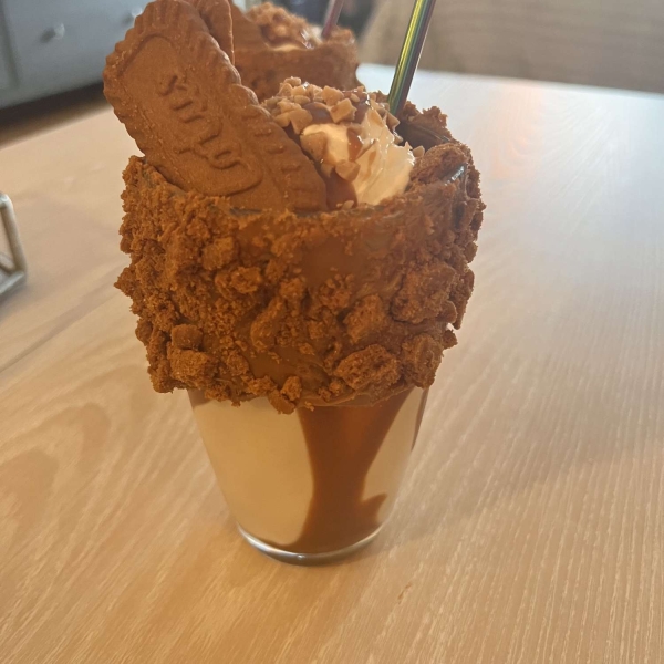 Toffee and Salted Caramel Biscoff Malted Milkshake