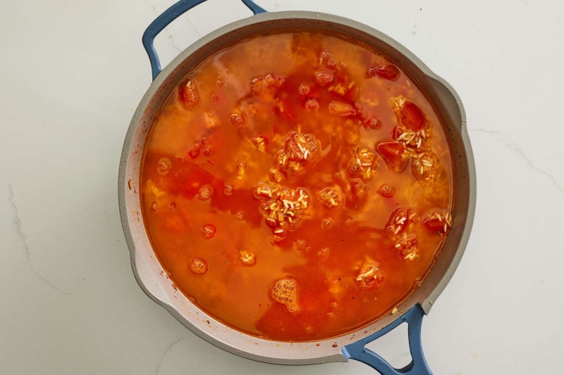 One Pot Chicken and Tomato Rice