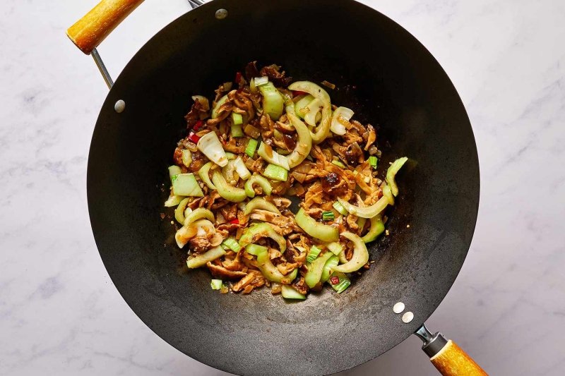 Easy Brown Rice Vermicelli Noodles With Fresh Shiitake Recipe