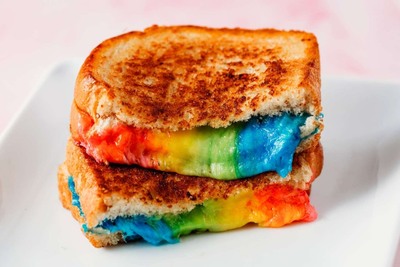 22 Rainbow-Colored Foods and Drinks