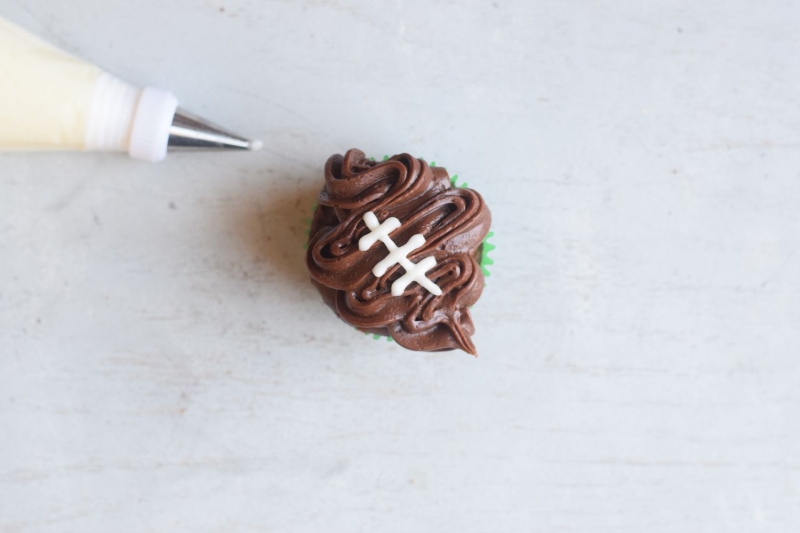 Football Cupcakes