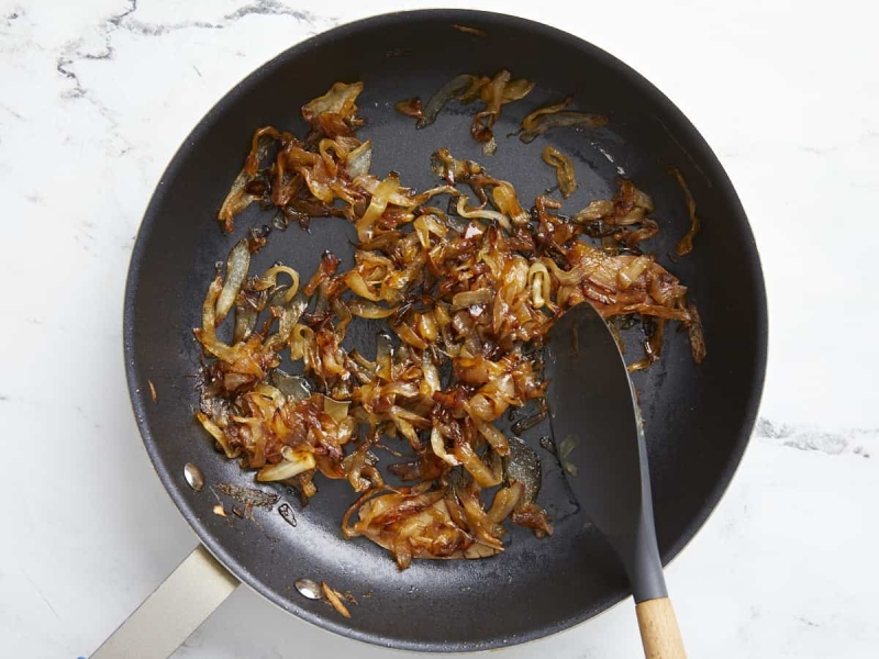 Chickpea Spread with Caramelized Onions