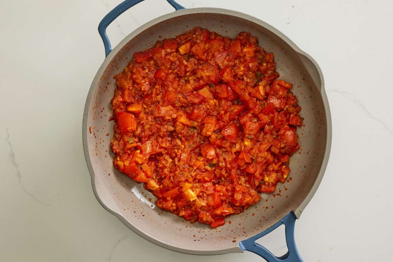 One Pot Chicken and Tomato Rice