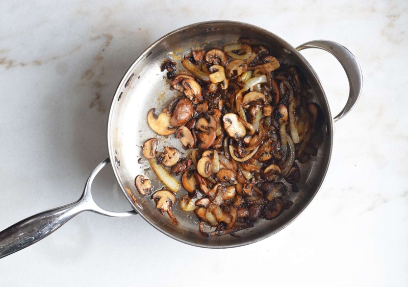 Mushroom Swiss Burgers With Truffle Aioli Recipe