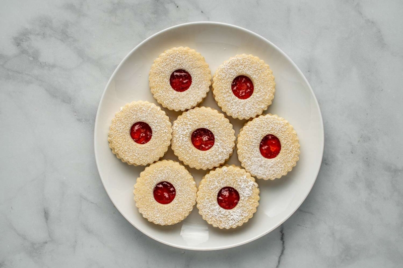 Vanocni Cukrovi (Czech Susenky Christmas Cookies)