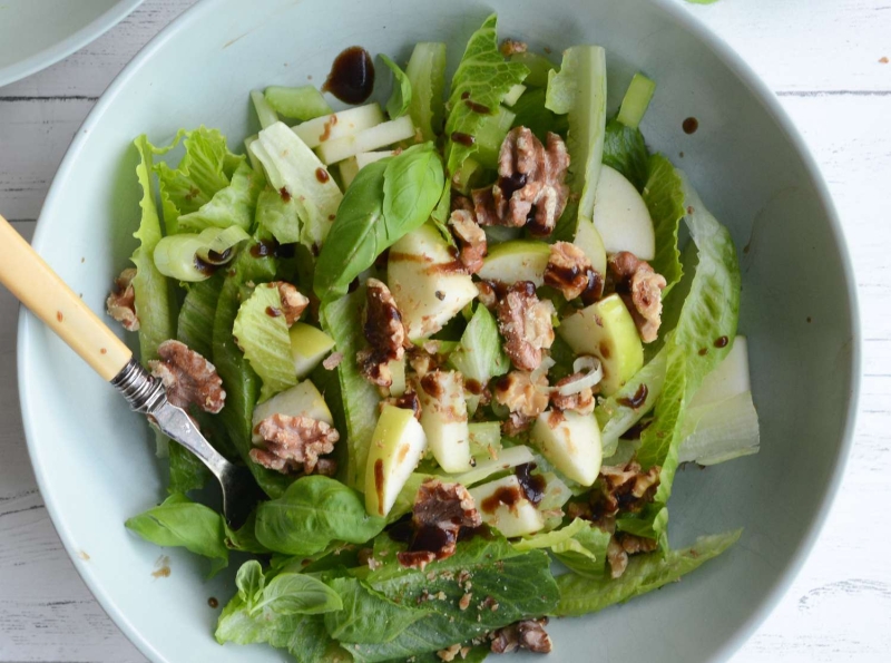 Apple and Walnut Salad