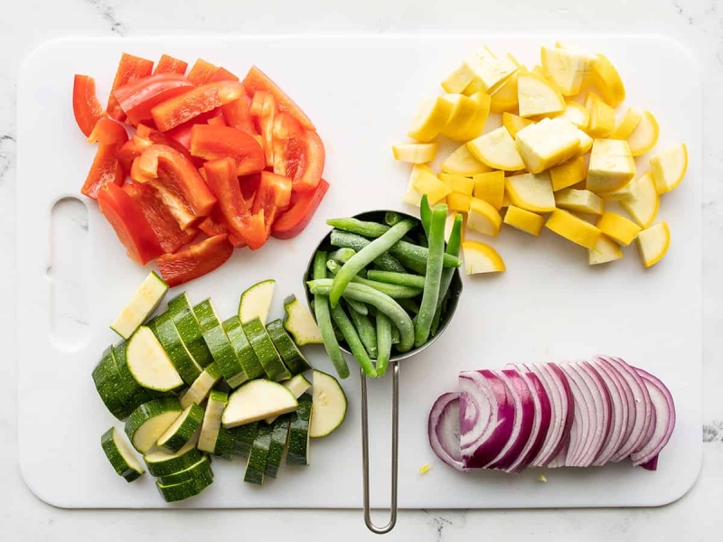 Easy Pesto Chicken and Vegetables