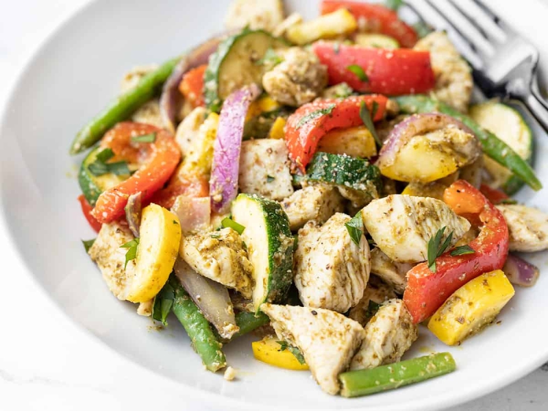 Easy Pesto Chicken and Vegetables