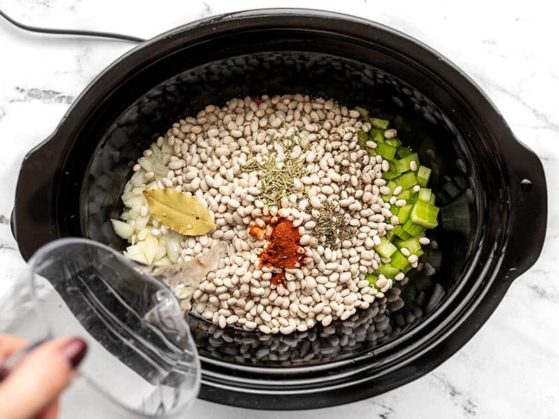 Easy Slow Cooker White Bean Soup