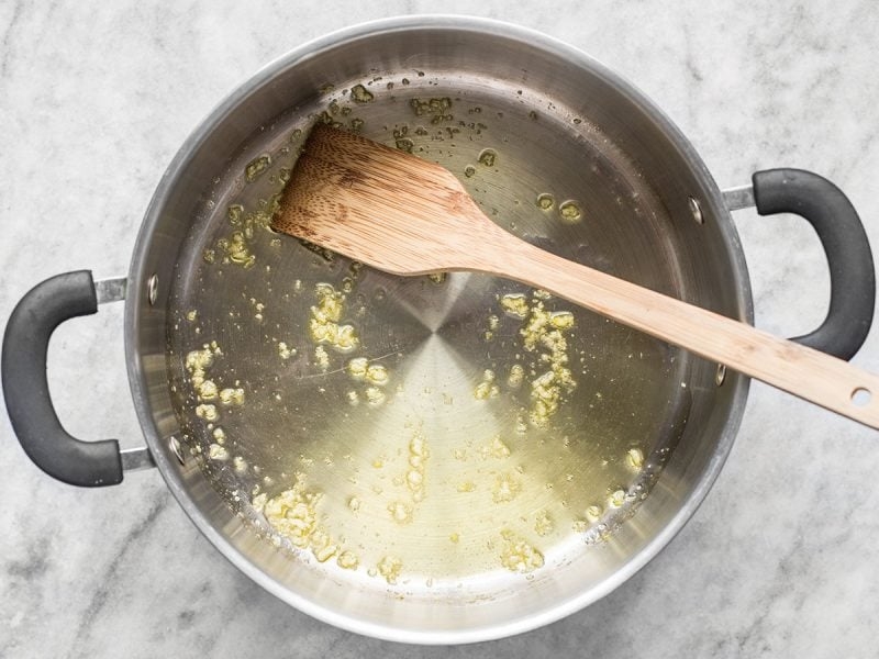 Garlicky Kale and Ricotta Pizza