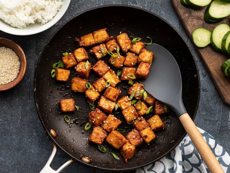 Honey Sriracha Tofu