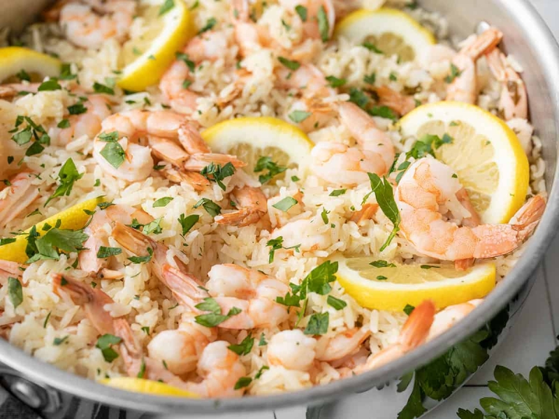 One Pot Lemon Garlic Shrimp and Rice