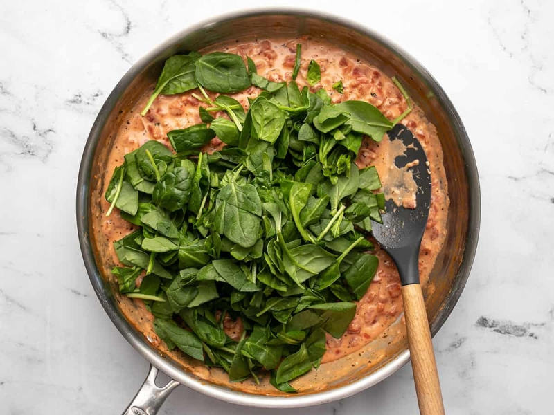 Spinach Tortellini Skillet